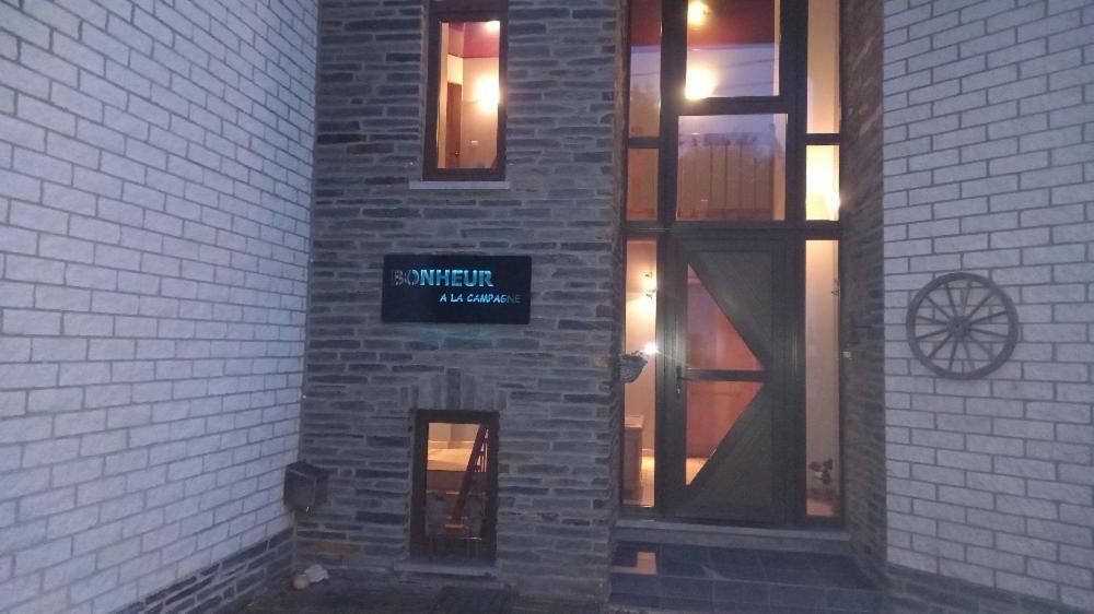 Bonheur A La Campagne Villa Bastogne Exterior foto